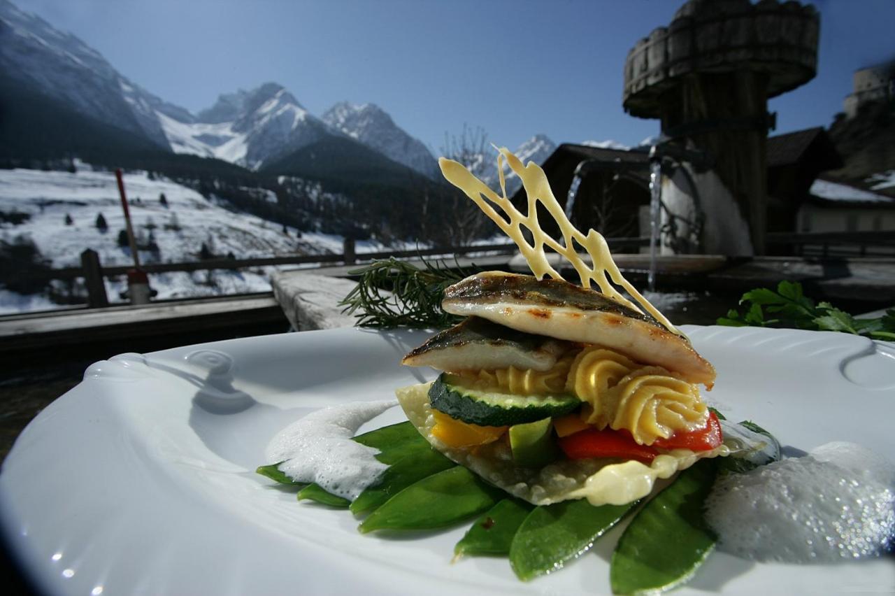 Schlosshotel Chaste Tarasp Luaran gambar